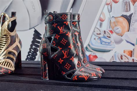 louis vuitton red boots|Louis Vuitton gator red bottom.